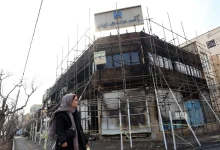 ترمب يحرك «لينكولن»... ويضغط على طهران