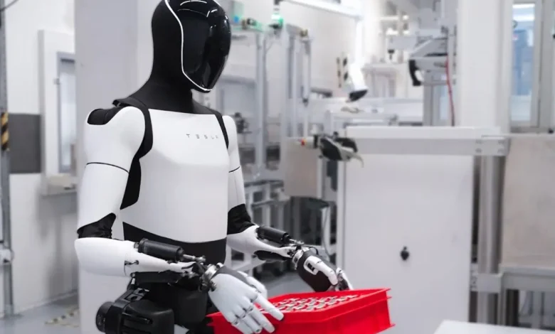 تسلا تراهن على الروبوتات.. وإيلون ماسك يتوقع أن ينسى العالم سيارات الشركة