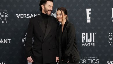 توم بيلفري يكشف كيف غيّرت ابنته حياته وهي في عمر العامين