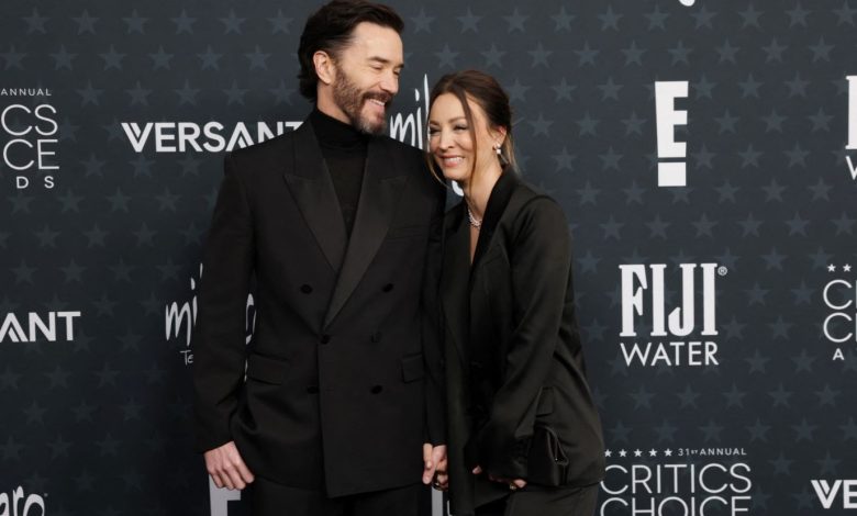 توم بيلفري يكشف كيف غيّرت ابنته حياته وهي في عمر العامين