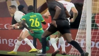 حارس السنغال يكسر الصمت ويكشف تفاصيل مناوشات المنشفة في النهائي