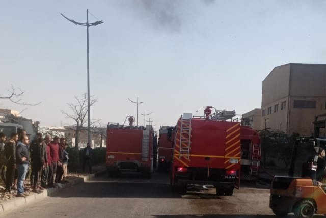 حريق هائل بمصنع بلاستيك وإصابة 7 أشخاص في مدينة 6 أكتوبر