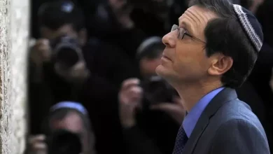 دعوات لاعتقال رئيس الاحتلال وفتح تحقيق جنائي ضده في أستراليا