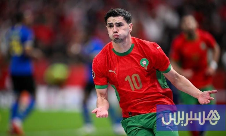 دياز يقود سباق هدافي “الكان”