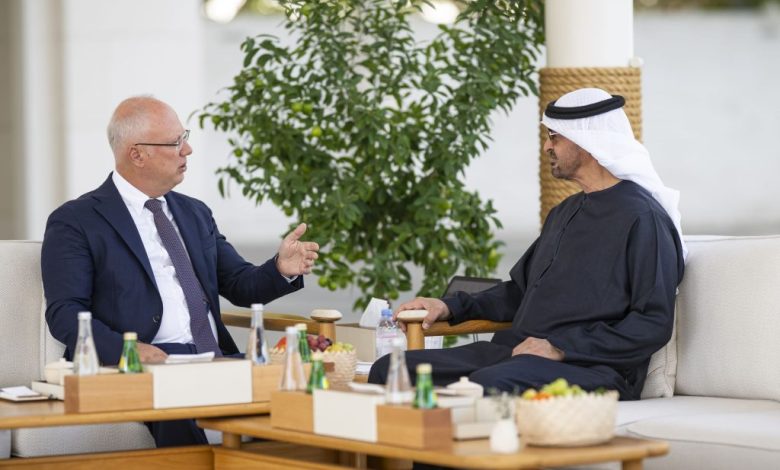 رئيس الدولة يستقبل مبعوث الرئيس الروسي