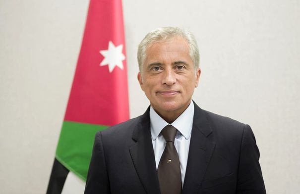 رئيس الوزراء يهنئ الأردنيين بذكرى الإسراء والمعراج...