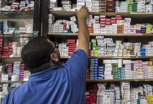 رئيس شعبة الأدوية: نقص الدواء في حالات كثيرة وهمي بسبب ثقافة المواطن وعادات الأطباء