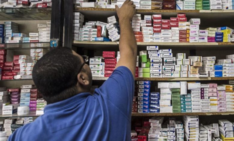 رئيس شعبة الأدوية: نقص الدواء في حالات كثيرة وهمي بسبب ثقافة المواطن وعادات الأطباء