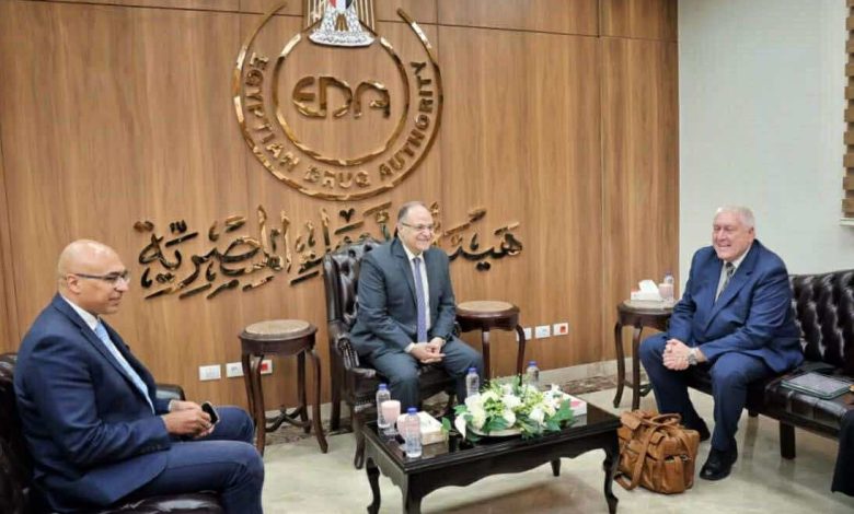 رئيس هيئة الدواء يستقبل وفد دستور الأدوية الأمريكي ويوقع خطاب اتفاق لتعزيز التعاون الفني والتنظيمي