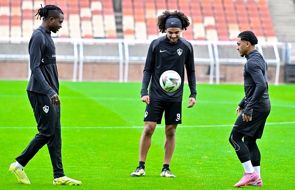 رفع الحمل البدني للاعبي الزمالك استعدادًا لمواجهة زد