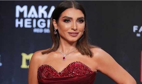 روجينا توجّه رسالة إلى رامي إمام بعد زيارته موقع تصوير مسلسلها ودعمه لابنتها مايا