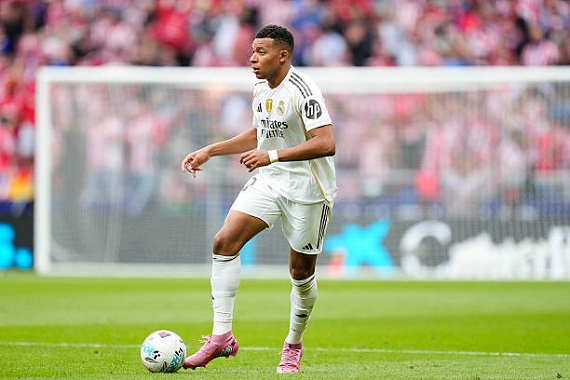 ريال مدريد يستبعد مبابي من كأس السوبر الإسباني