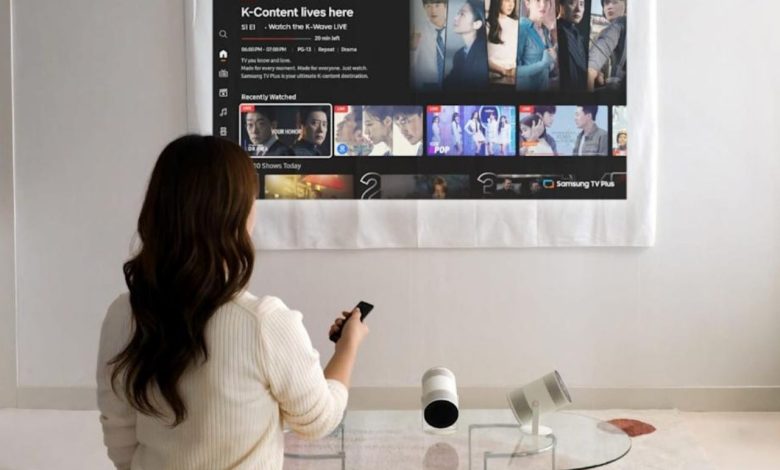 سامسونج تعلن عن Freestyle+‎: بروجكتور محمول أكثر سطوع وذكاء