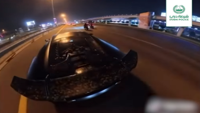 شرطة دبي تضبط سائقاً ارتكب سلوكيات مرورية خطرة وتحجز مركبته