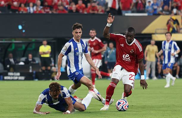 صحيفة: فالنسيا متمسك بصفقة ديانج