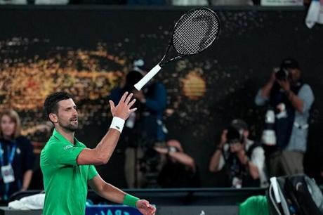 "صراع الجبابرة".. دجوكوفيتش يقهر سينر في بطولة أستراليا