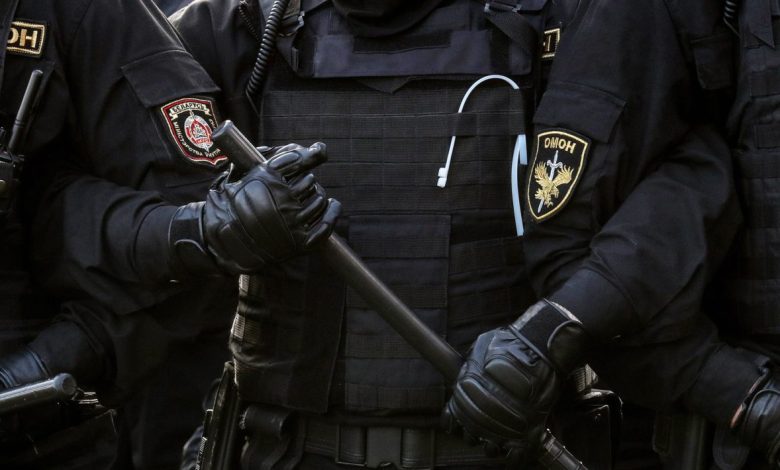 ضبط 4 أشخاص لاتهامهم بتوجيه الناخبين لصالح مرشح بدائرة المنتزه في الإسكندرية