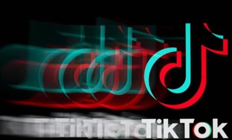 عقل فلسطيني يهدد إمبراطورية تيك توك.. لماذا يفر المراهقون في أمريكا نحو "UpScrolled"؟