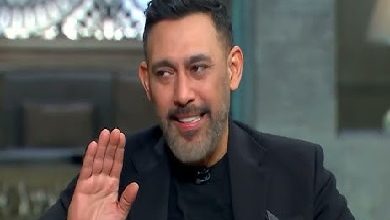 عمرو مصطفى يكشف كواليس أغنية «العالم الله»: كانت هدية في سبوع ابنة عامر منيب