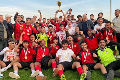 فريق الجزيرة يُتوج بلقب دوري الرديف