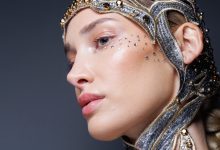 قوة النحاس لتتألقي كنجمة.. لمسة جمالية معزّزة ببريق خاص