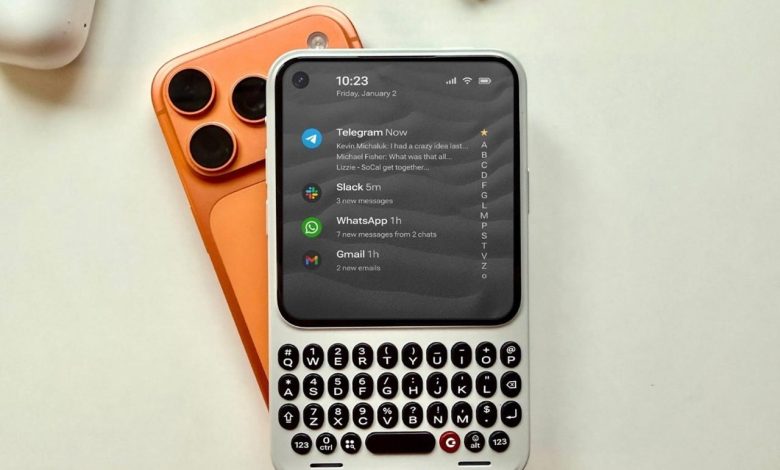 مؤسس Clicks يوضح الفئة المستهدفة من هاتف Communicator المزود بلوحة مفاتيح