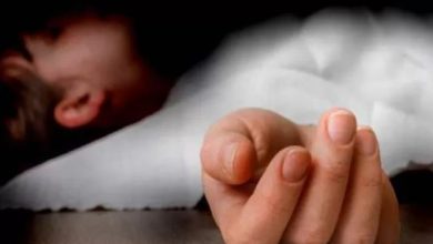 محامي المتهم بقتل ابنته بالضرب والتعذيب حتى الموت في سيوة يعلن انسحابه من القضية