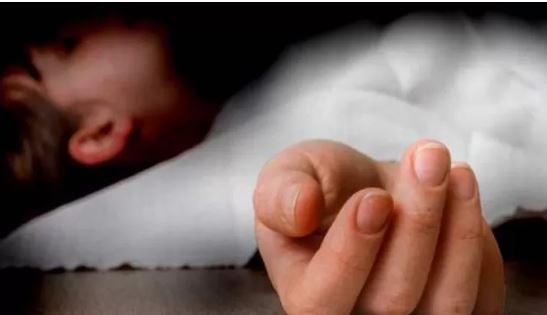 محامي المتهم بقتل ابنته بالضرب والتعذيب حتى الموت في سيوة يعلن انسحابه من القضية