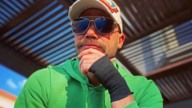 محمد إمام يكشف عن سعادته بحفر اسم مسلسله على شواطئ غزة