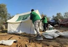 مركز الملك سلمان للإغاثة يلبي النداء الإنساني لعائلة نازحة وسط قطاع غزة