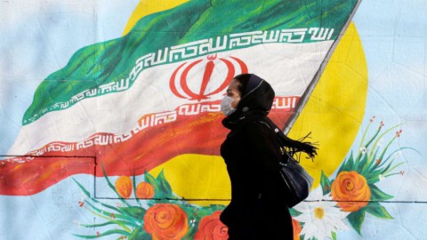 مسؤولون إسرائيليون ينفون التورط في انفجارات هزّت إيران