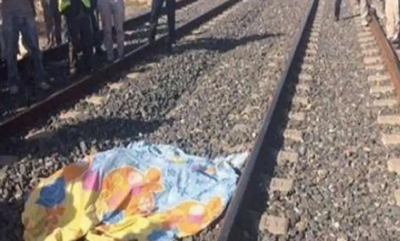 مصرع فتاة دهسا أسفل عجلات قطار في أسوان