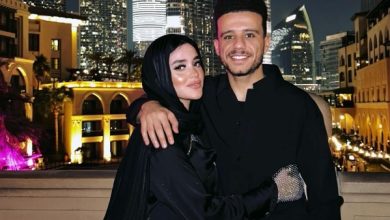 مصطفى فتحي وزوجته