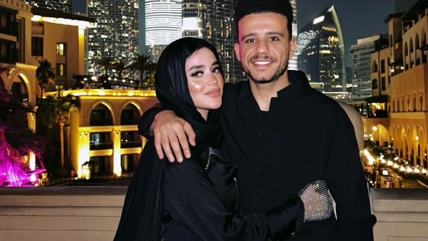 مصطفى فتحي وزوجته