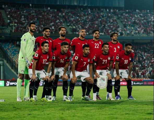 منتخب مصر يرتدي القميص الأحمر والسنغال بالأخضر في نصف نهائي أمم أفريقيا