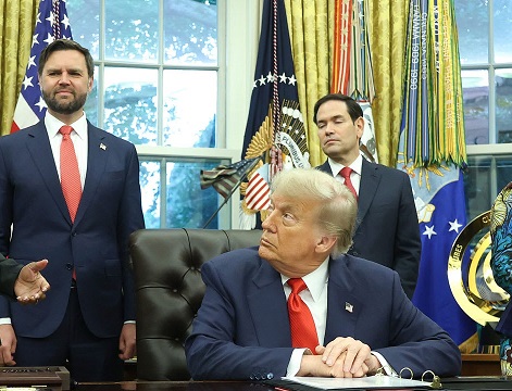 نائب الرئيس الأمريكي: جرينلاند عنصر بالغ الأهمية للدفاع الصاروخي