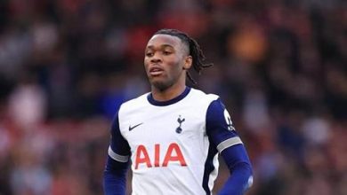 هجوم ليلي وسرقة وتكسير زجاج سيارة فاخرة للاعب في الدوري الإنجليزي (صورة)