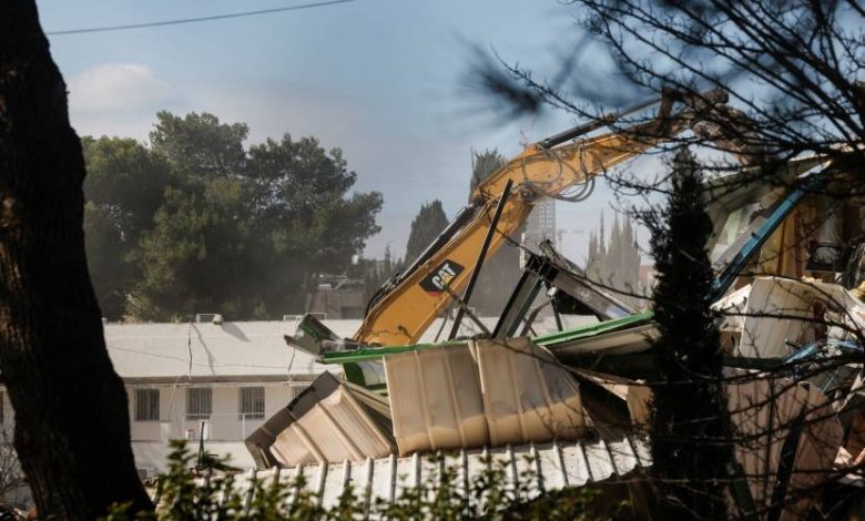 هدم مقر الأونروا في القدس: معركة التصفية تتجدد