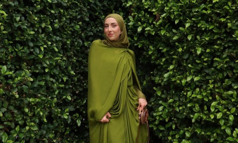 هذه ألوان الفساتين الترند للمحجبات في 2026 من مدونات الموضة