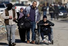 وزير الإعلام السوري: "قسد" تتخذ المدنيين في حلب دروعاً بشرية