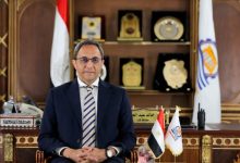 الدكتور خالد عبدالحليم محافظ قنا