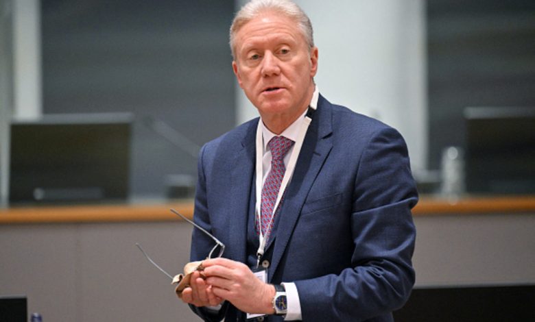 وزير الخارجية اللبناني يهدد بتجريد حزب الله من سلاحه بالقوة ..