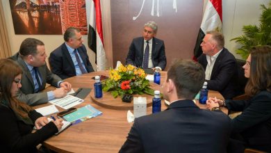 وزير السياحة يبحث مع شركة Edelweiss زيادة الرحلات من أوروبا لدعم الحركة الوافدة إلى مصر