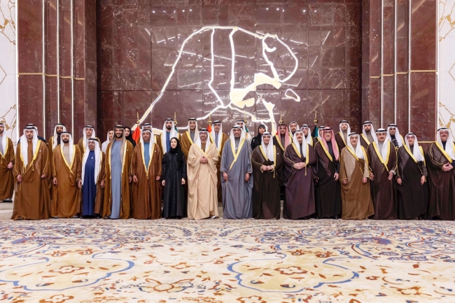 وزيرا خارجية الكويت والإمارات: العلاقات المتينة بين بلدينا نموذج استثنائي للأخوة والتعاون