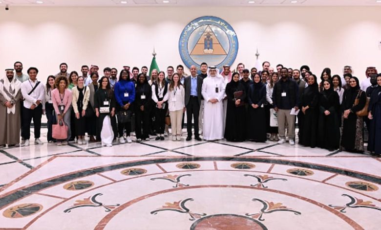 وفد من جامعة هارفارد يزور جامعة الملك عبدالعزيز لتعزيز التعاون الأكاديمي