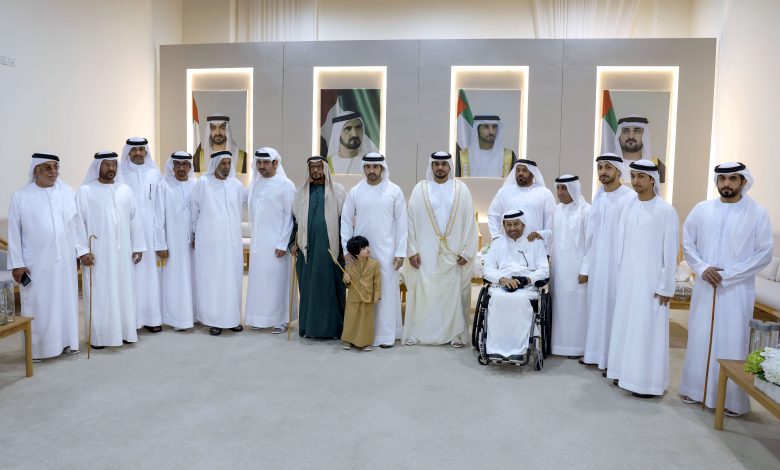 ولي عهد دبي يحضر أفراح المطيوعي والمزروعي