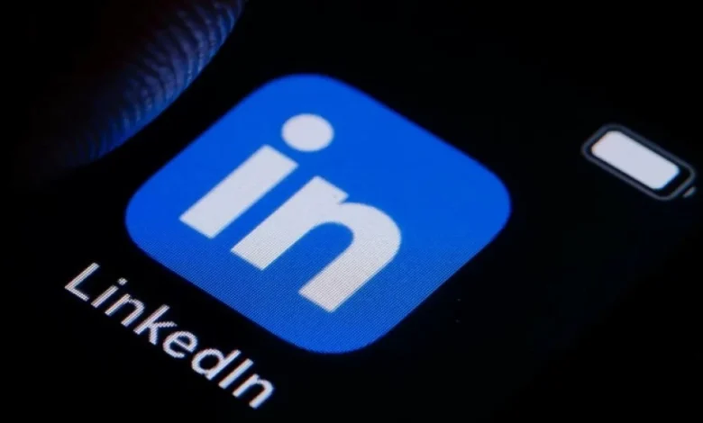 محافظون يهددون بمغادرة «لينكد إن» بعد واقعة «خطاب الكراهية»