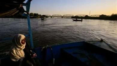 نساء وأطفال ضمن ضحايا غرق عبّارة بالسودان.