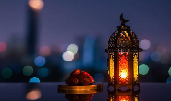 7 لجان شرعية وعلمية تستطلع هلال شهر رمضان المبارك مع غروب شمس الثلاثاء