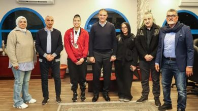 رئيس نادي سموحة يستقبل بطلات الرمح ويحثهن على التألق دوليًا